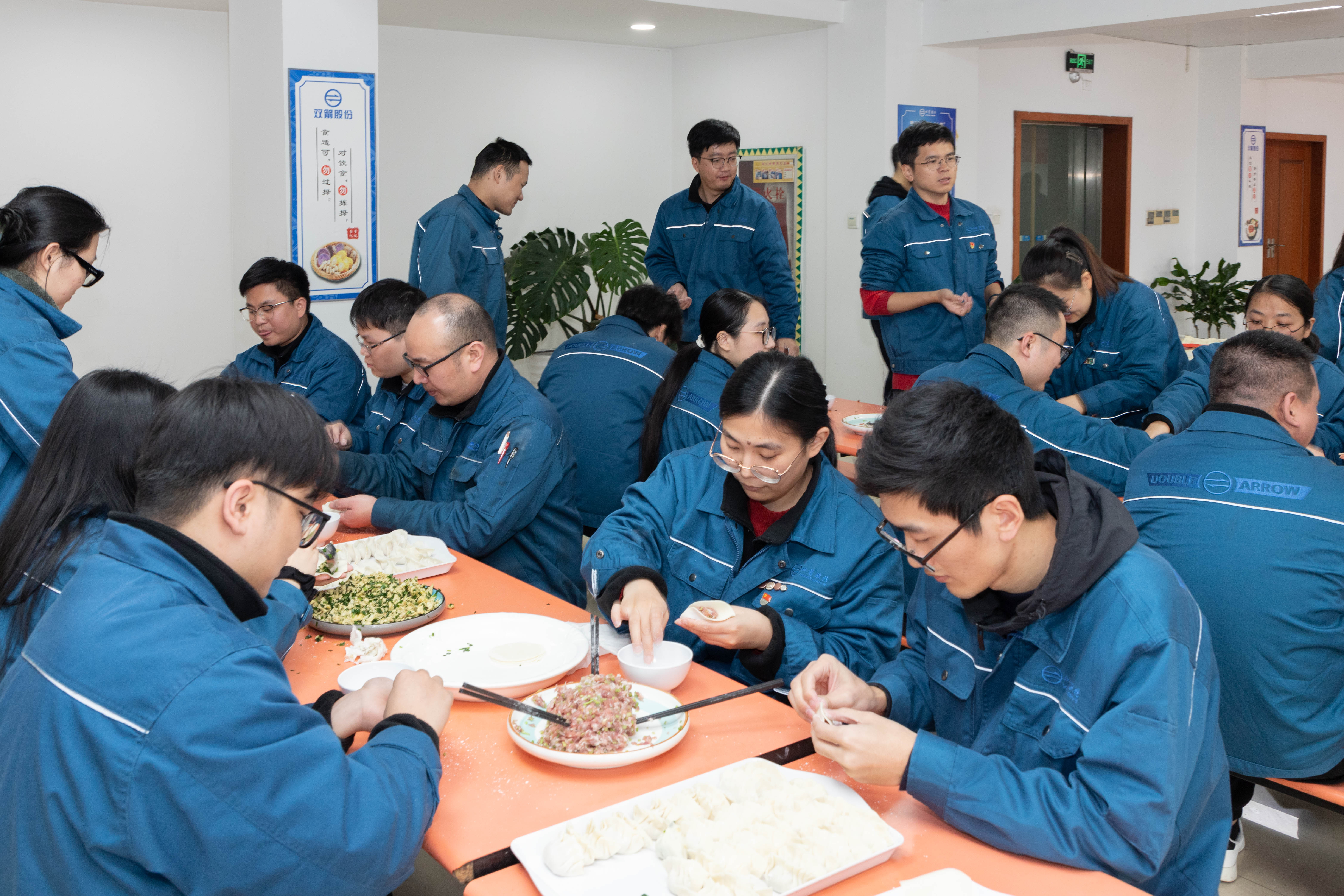 173500219678914570F5.jpg 173500219678914570F5.jpg